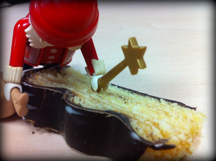 Weihnachtsmann klaut Baumkuchen