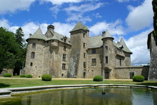 a voir en auvergne : le château de cordes