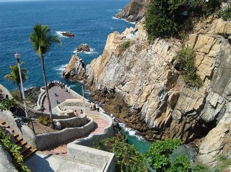 la quebrada acapulco mexico address phone number