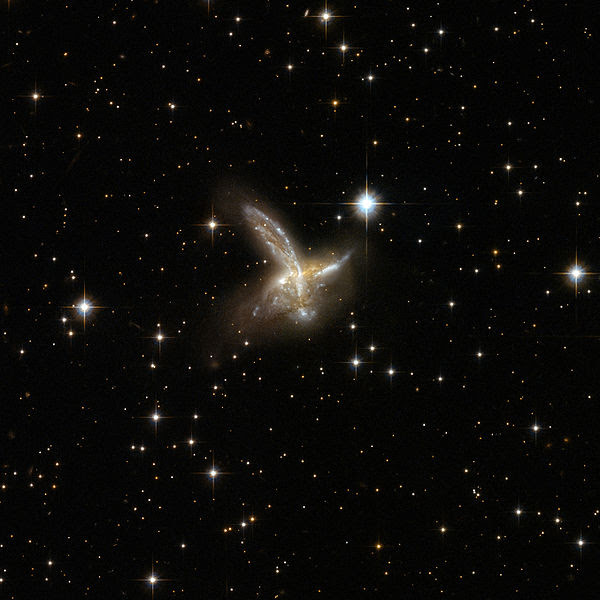 File:Hubble Interacting Galaxy ESO 593-8 (2008-04-24).jpg