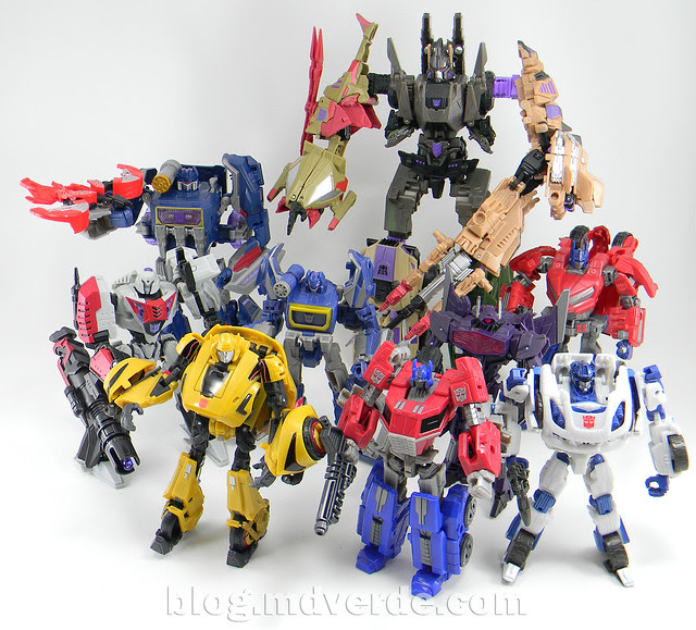 Transformers Soundwave Voyager - Generations Fall of Cybertron - modo robot vs otros Fall of Cybertron