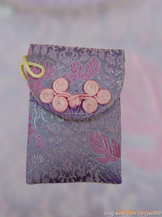 ... que quedan bien bonitos de ver y muy delicados en un bolso de mano
