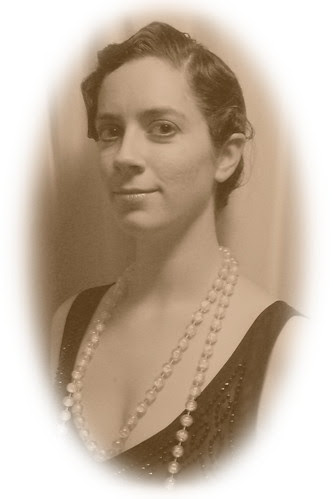 1920s hair and makeup. I love 1920s style,