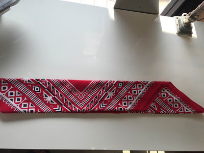 １分で完了 縫わずにできるバンダナリボンの作り方 イドカバネット