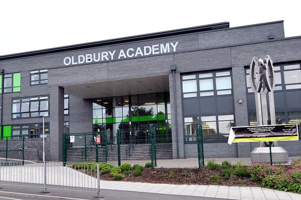 Oldbury Academy school 'paid pupils £200 to pass GCSE exams 