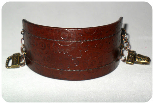leather_chain_cuff
