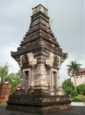 Latar Belakang Rumah Adat Jawa Barat  Rumah Adat
