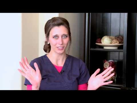 VIDEO : how do i care for my baby's umbilical cord area, and when can i bathe him? - you mentioned that your baby'syou mentioned that your baby'sumbilical cordjust fell off and you want to know if you need to do anything about it and if y ...