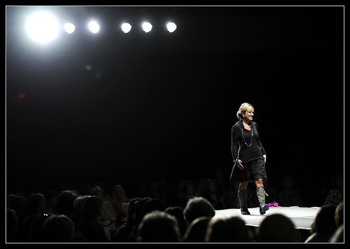 1017_loc_FashionShow