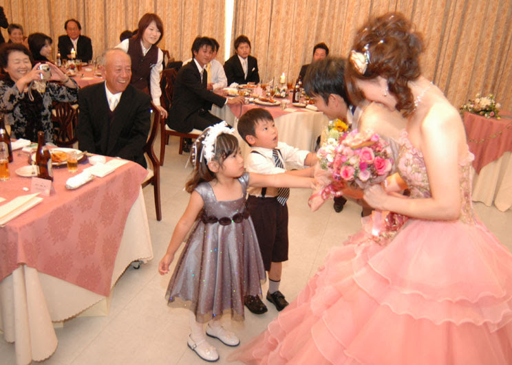 結婚式 髪型 幼児 髪の美しさ