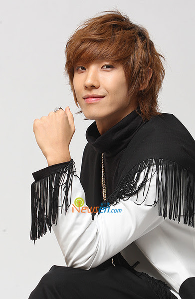 lee joon actuarÃ¡ en un drama Â« asia club