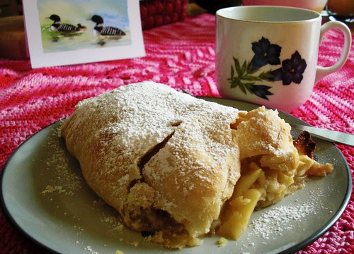 June 8-Apfelstrudel