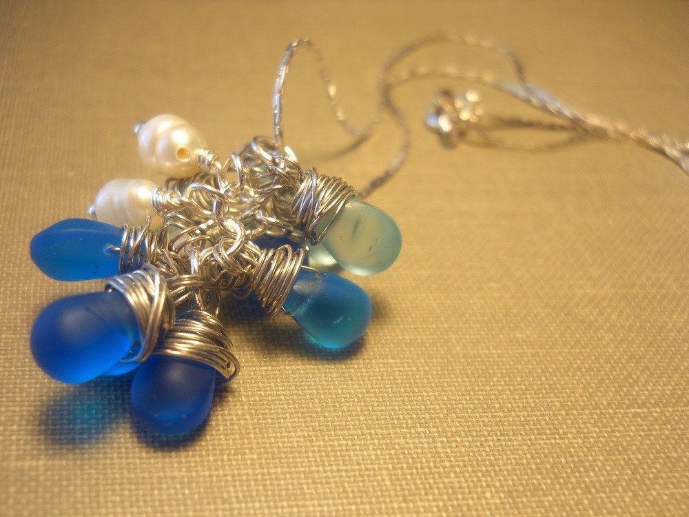 necklace by waterwaif