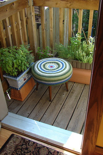 Round stool