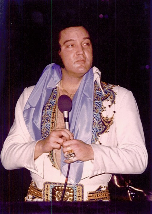Resultado de imagem para elvis 1977