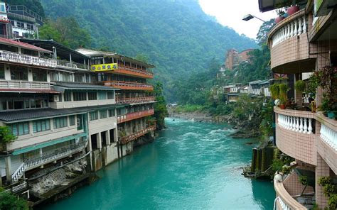 top  tourist destinations   uptourist