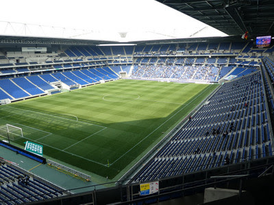 パナソニックスタジアム吹田 パナスタ 屋根はあるの どこがぬれる どこまで濡れるの 吹田スタジアム オー ミア ガンバ大阪