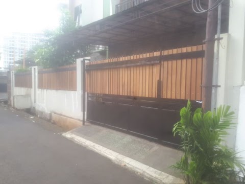 pagar kayu bengkirai