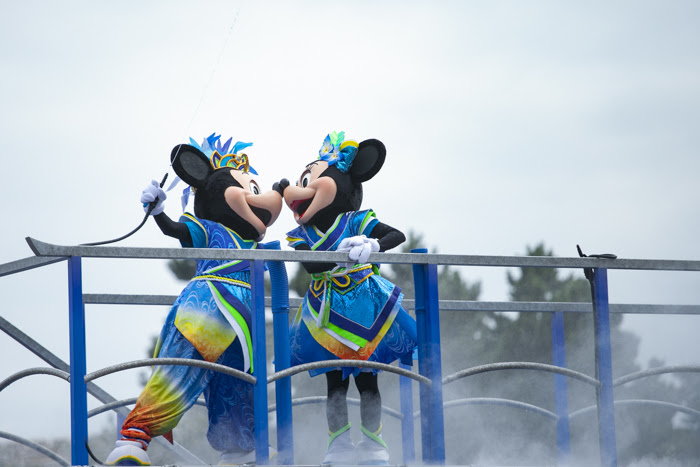 ディズニー夏祭り16は彩涼華舞 カメラをぶっ壊す前に防水対策を準備しよう Ultimofoto