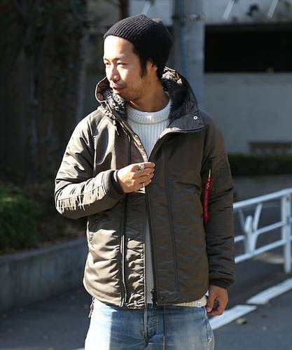 こげ茶のn 3bのメンズコーディネート 着こなし