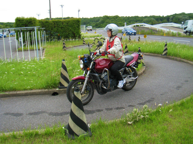 大型二輪免許の技能教習 課題 検定試験 大型バイクの免許