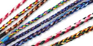 平四つ編みのミサンガの簡単な作り方 生活に役立つ記事