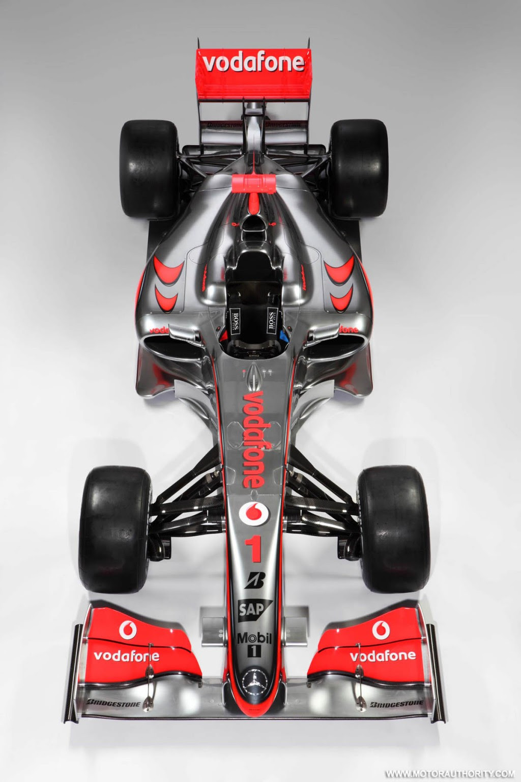 mclaren mp4 24 2009 f1 race car 002