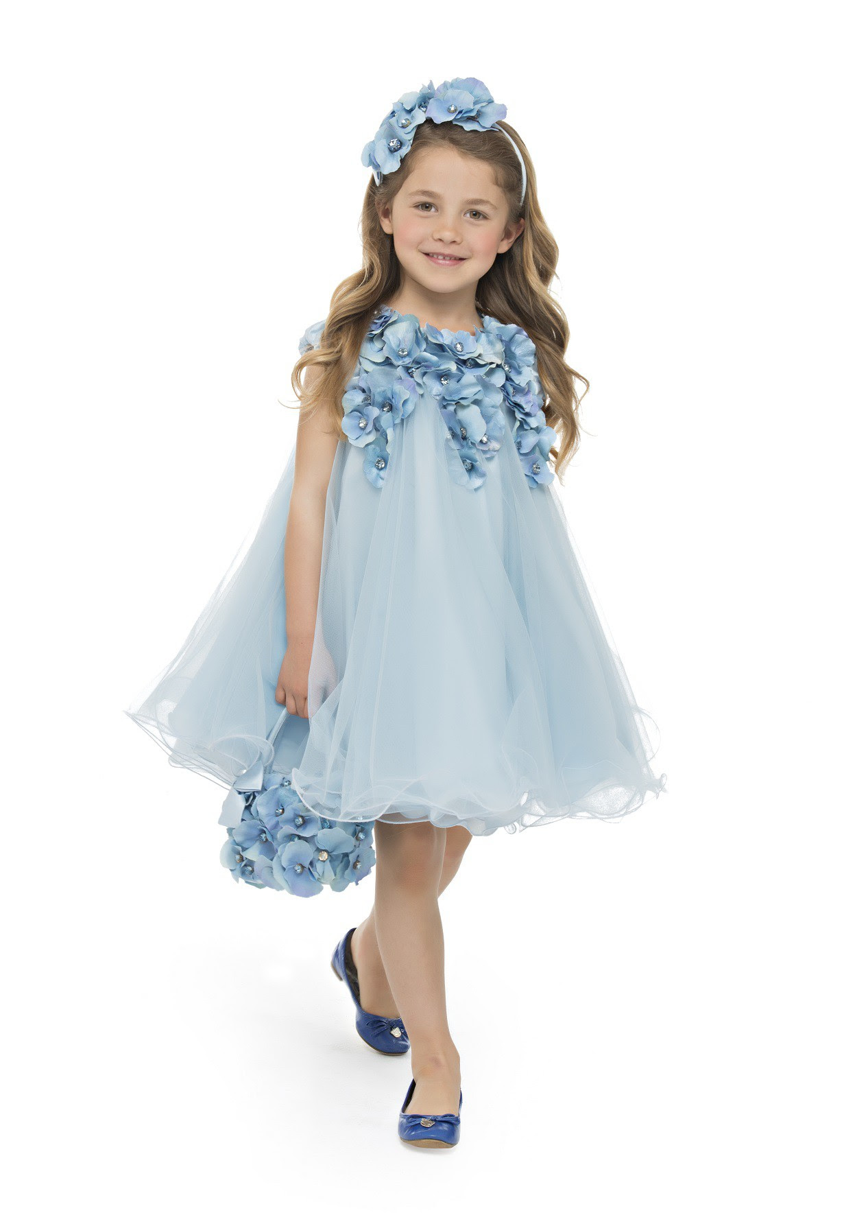 ملابس بنات صغار روعه فعلا , فساتين بنوتات صغيرة رائعة ...