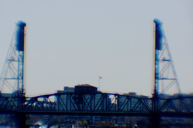 hawthorne bridge, soft focus