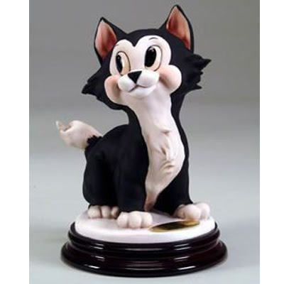 ディズニーの隠れ猫キャラ フィガロくん