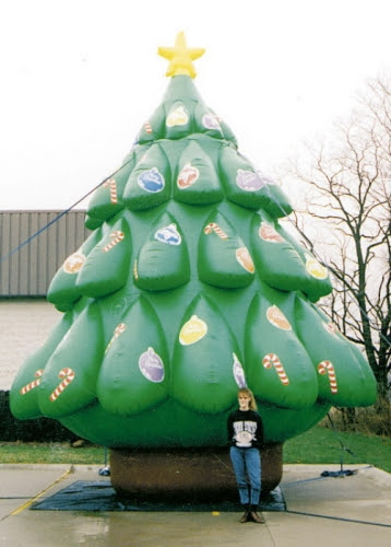 Yolloy large  outdoor inflatable Christmas  decoration  tree 