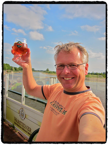 Cheers!!! ;^) by Marcel van Gunst