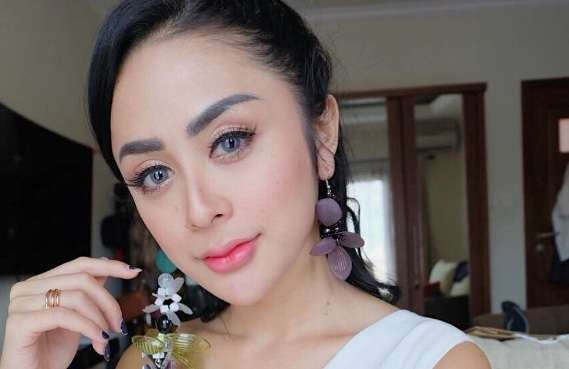 Artis Dikatai Pelacur, Anak Kecewa Ibunda Tak Hadiri Ultah - 2