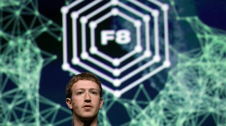 Главният изпълнителен директор на Facebook Марк Зукърбърг по време на друго събитие на компанията, конференцията f8.