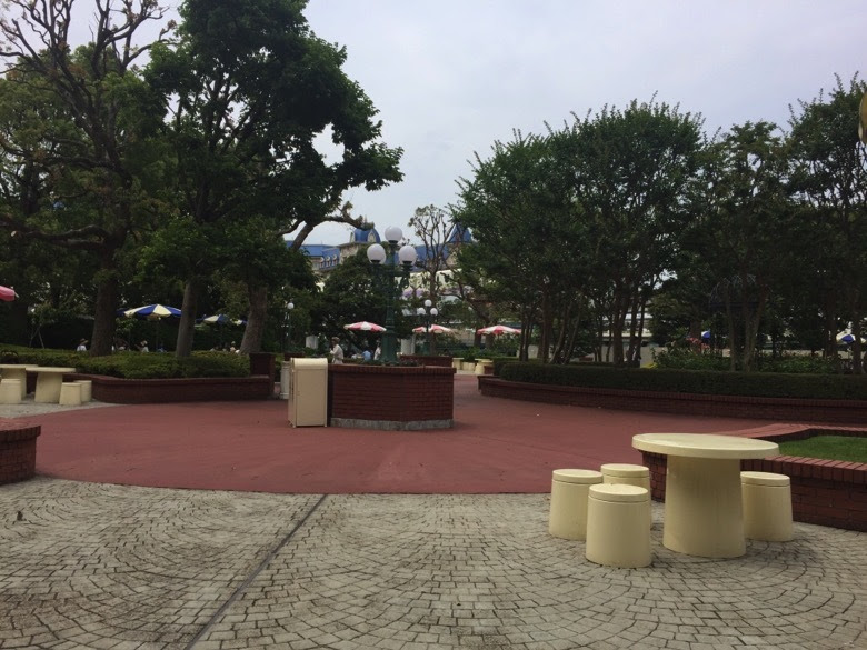 ディズニーランドのピクニックエリアに行こう お弁当持ち込みokで誰でも使える