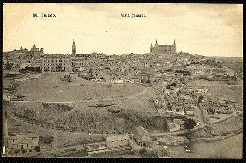 Catedral de Toledo aún con el Cimborrio antes de ser demolido en 1910.