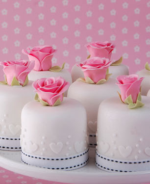 mini cakes