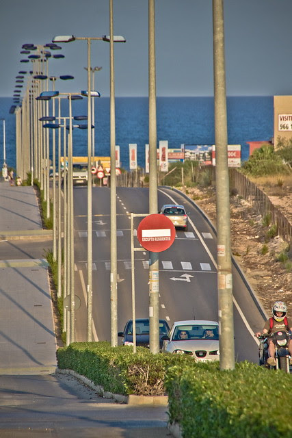 Y, al fondo, el mar mediterráneo... (2/4)