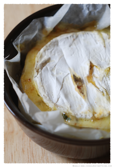 baked camembert© by Haalo