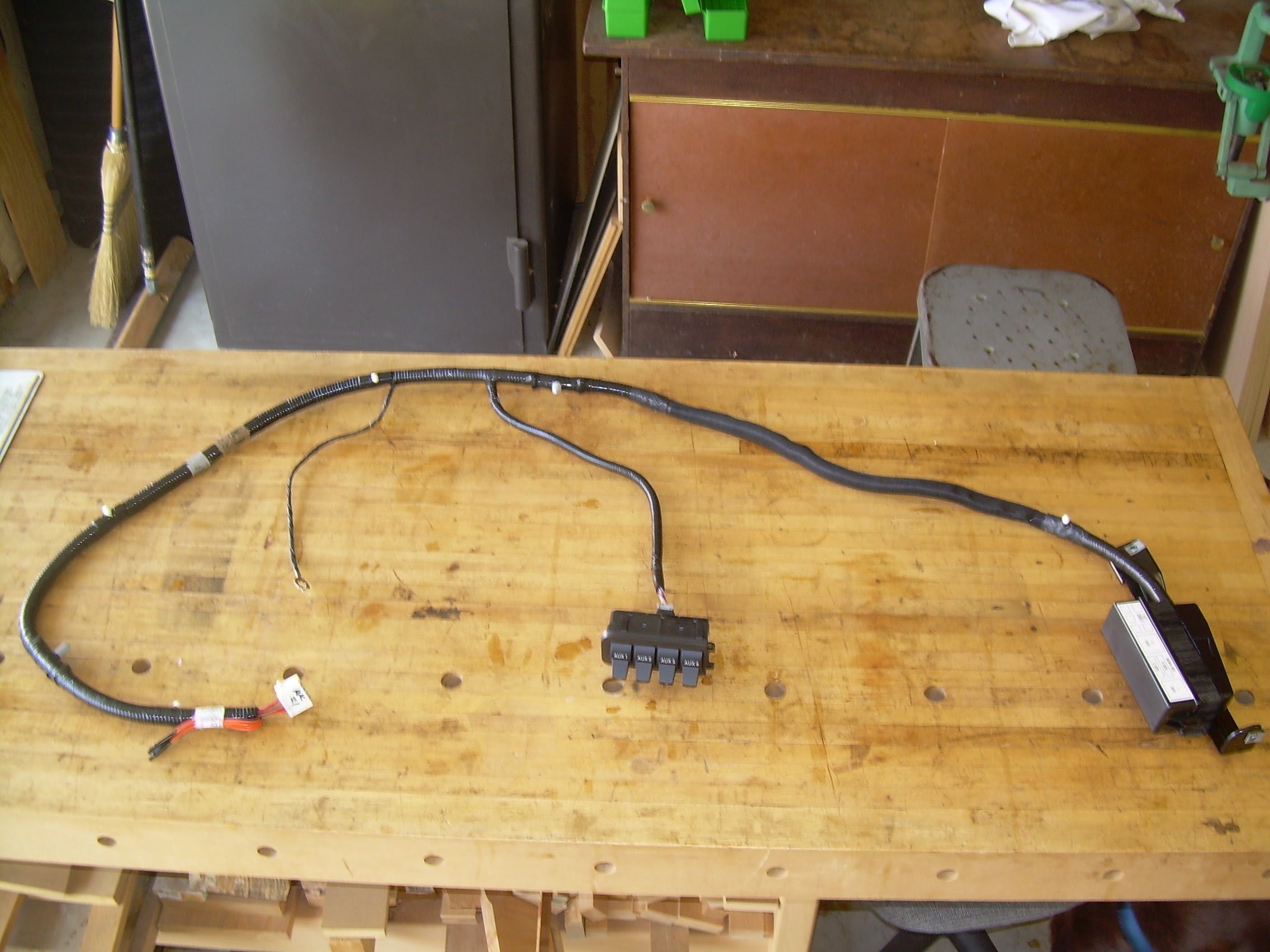 Installing Upfitter Switches - Ford 2005-2007 Superduty