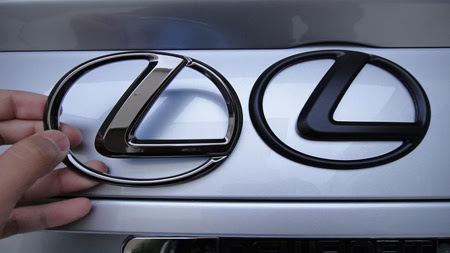 カスタム 車のエンブレムを塗装する方法 軽トラック情報館 大阪事業所