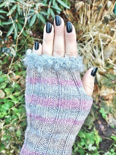 magic wristwarmers 2012