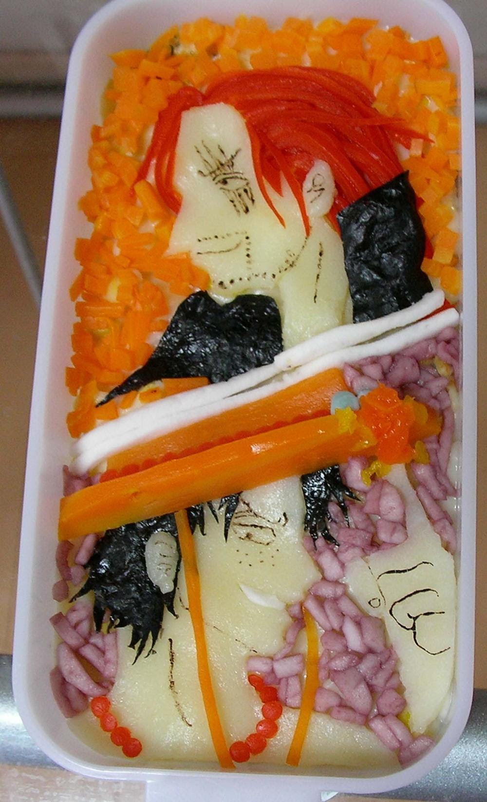 キャラ弁キャラケーキできた ワンピースのエースとシャンクスとサニー号のキャラ弁です