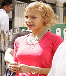 Jessica Alba shirt