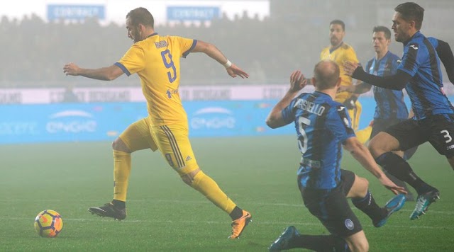 Higuain volta a marcar e Juve derrota Atalanta pela Copa
