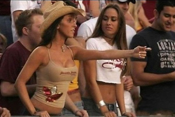 "It's hard
 not to stare" Girls (40 pics)