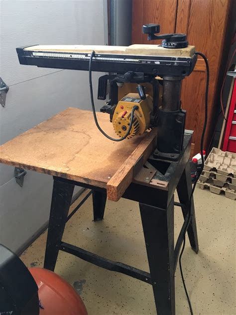 The stand has a footprint of 29″ x 28″ and really keeps the saw stable even when ripping longer, heavy boards. DeWalt 7730 Radial Arm Saw for Sale in San Diego, CA - OfferUp