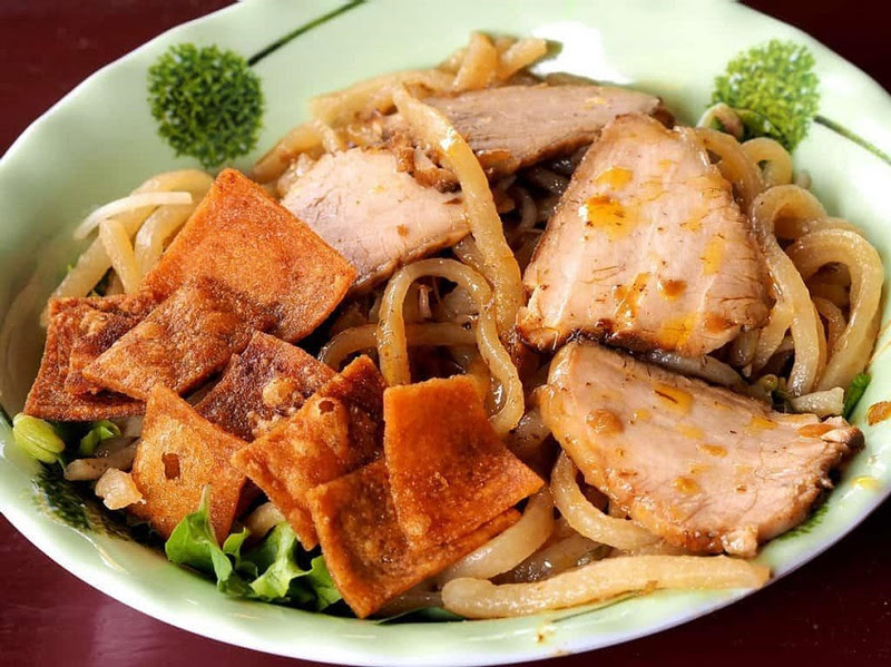 cao lầu hội an
