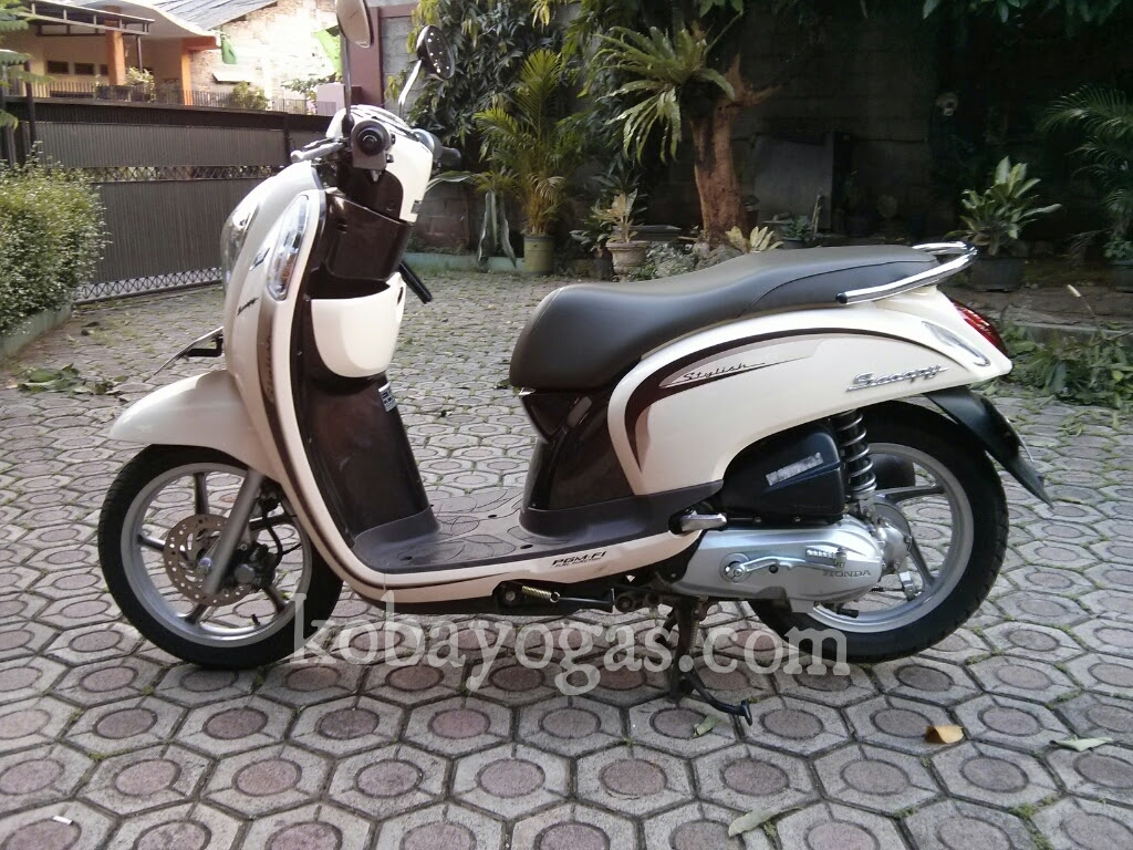DIY Pasang Bohlam LED Pada Honda Scoopy  FI KobaYogas 