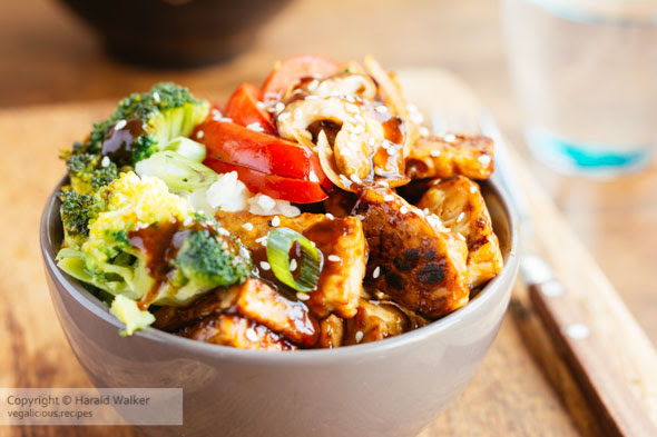 Tempeh, Shiitake, Broccoli Bowl 